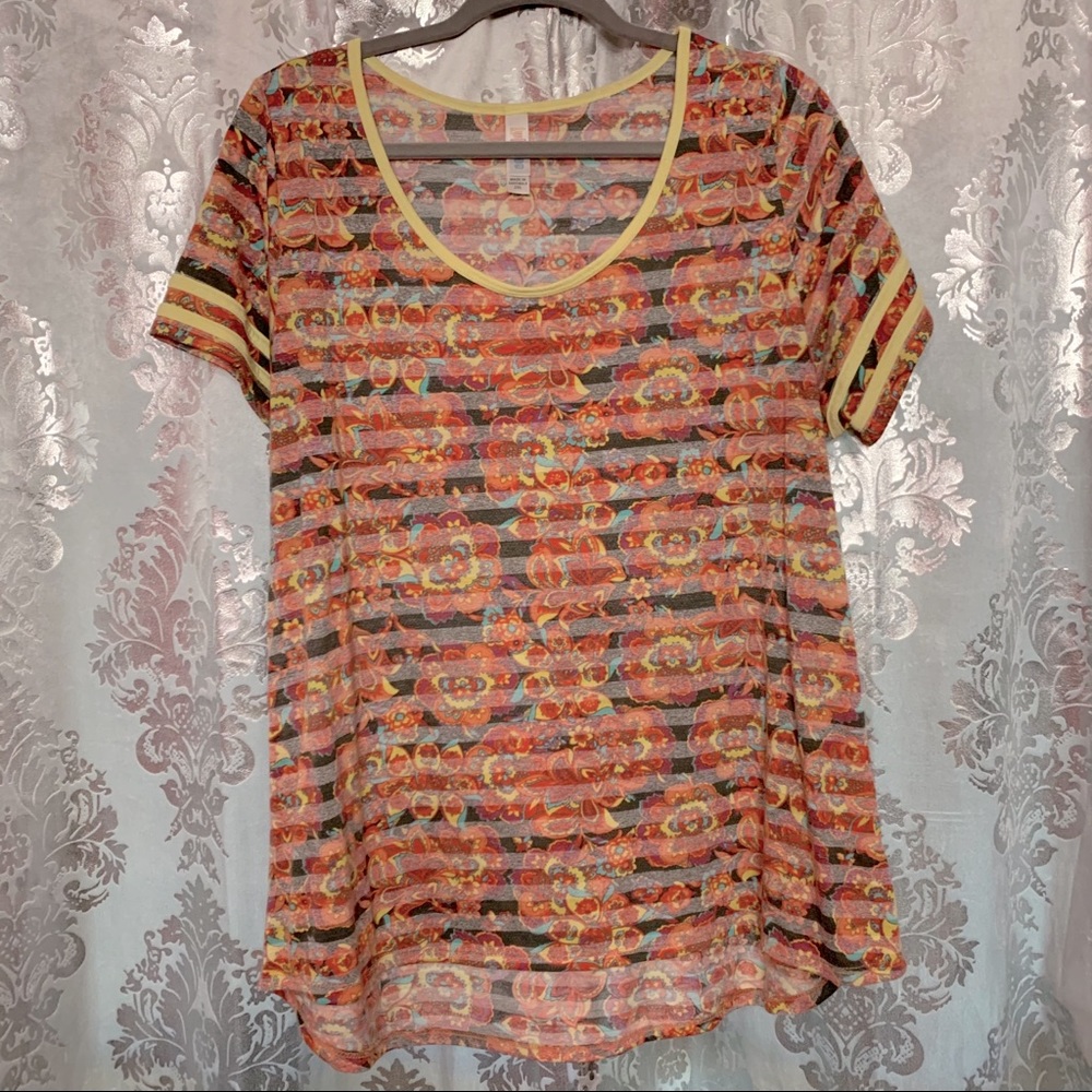 Lularoe classic tee 2xl